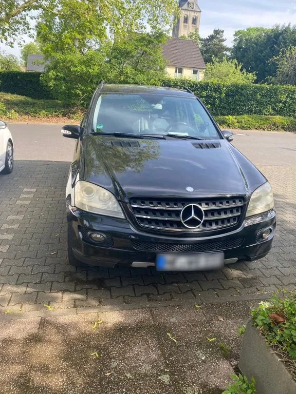 Mercedes-Benz ML 320
