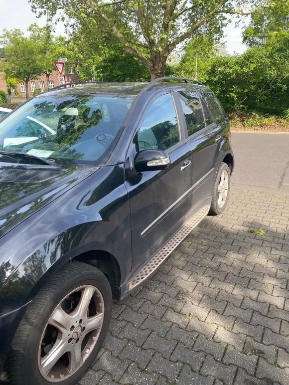 Mercedes-Benz ML 320