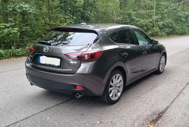 Mazda 3