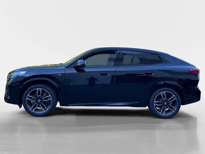 BMW iX2