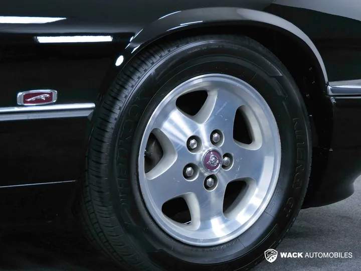 Jaguar XJSC