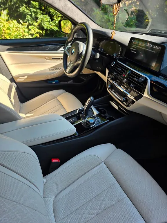 BMW 530