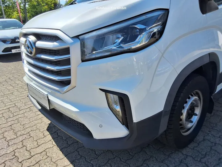 Maxus Deliver 9