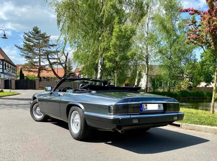 Jaguar XJSC