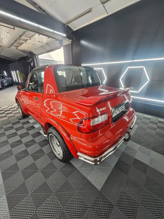 Suzuki X-90