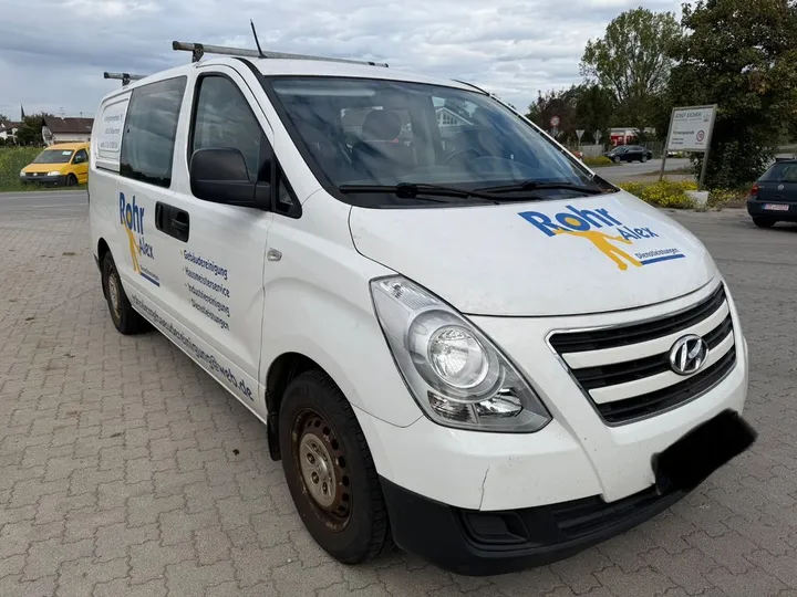 Hyundai H-1