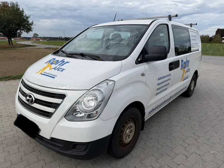 Hyundai H-1