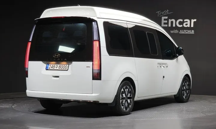 Hyundai Staria