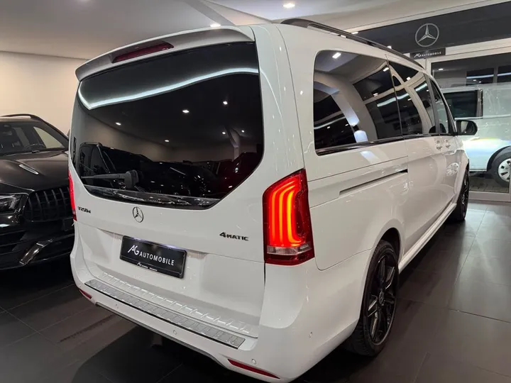 Mercedes-Benz V 250