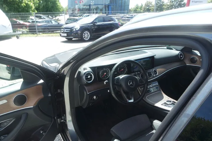 Mercedes-Benz E 250