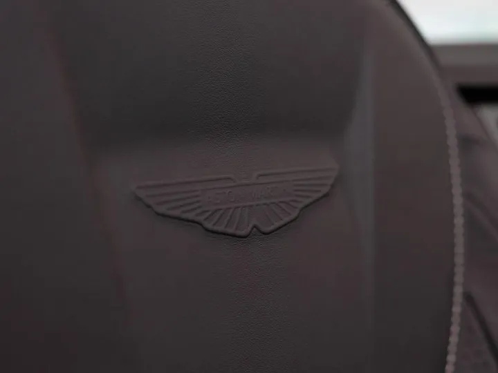 Aston Martin DB12