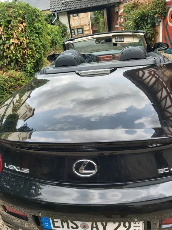 Lexus SC 430