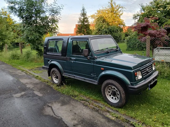 Suzuki SJ Samurai