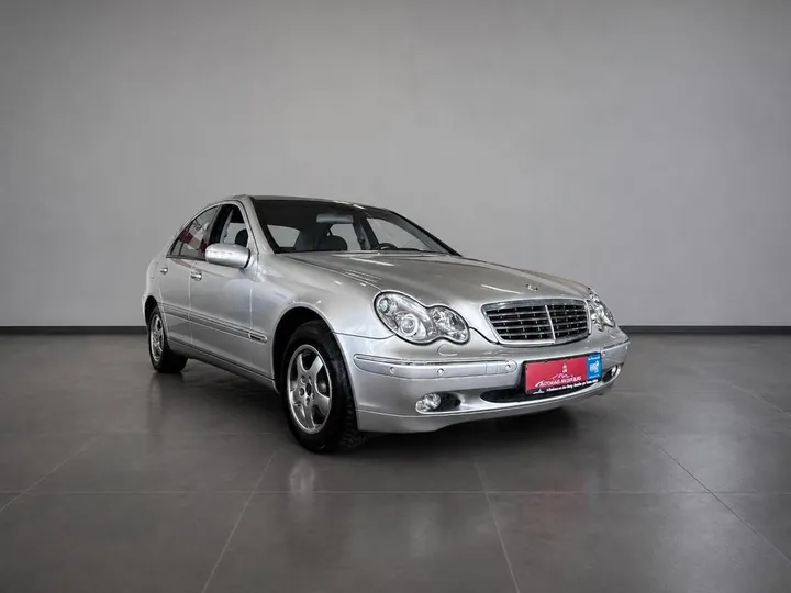 Mercedes-Benz C 180