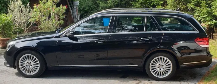Mercedes-Benz E 220