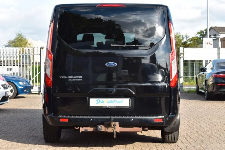 Ford Tourneo Custom