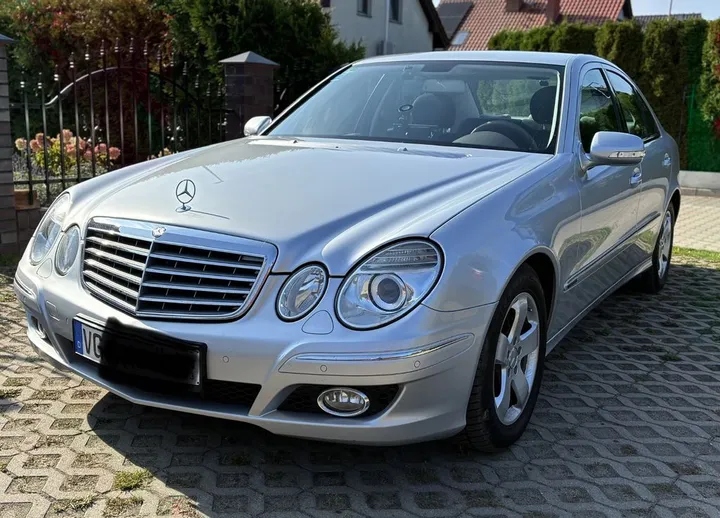 Mercedes-Benz E 280