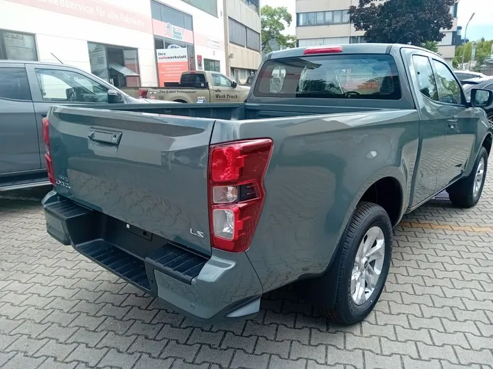 Isuzu D-Max