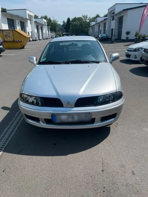 Mitsubishi Carisma