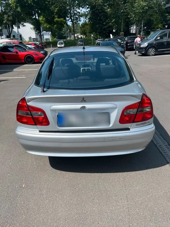 Mitsubishi Carisma