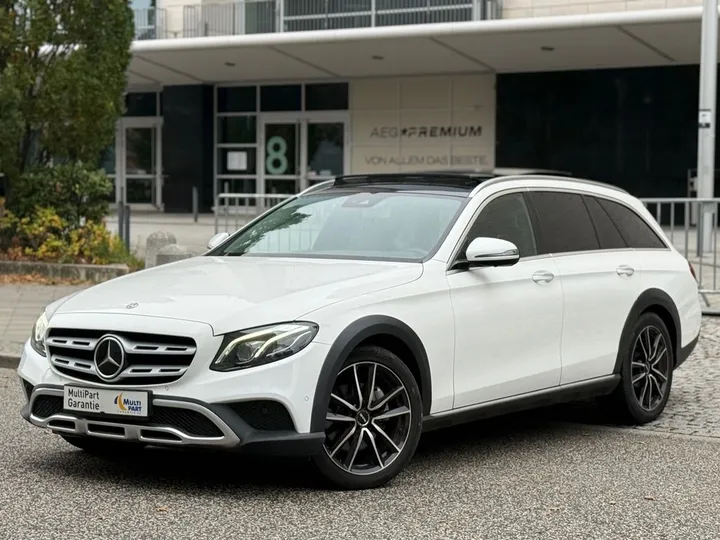 Mercedes-Benz E 220
