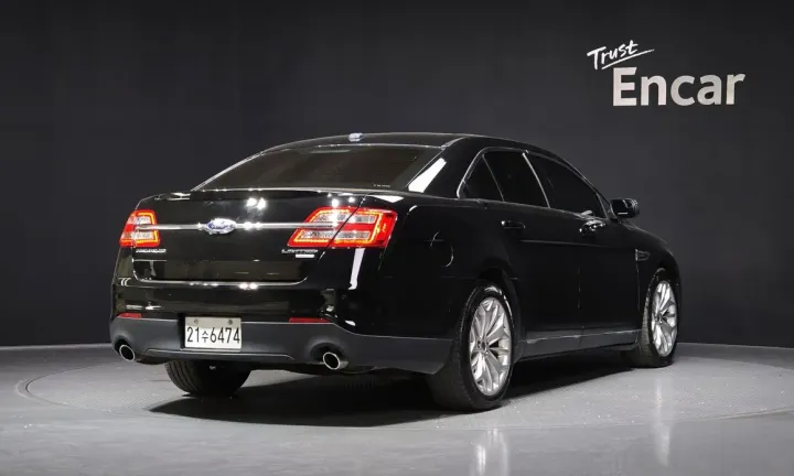 Ford Taurus