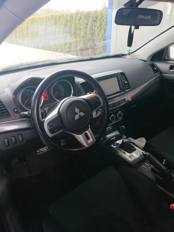 Mitsubishi Lancer
