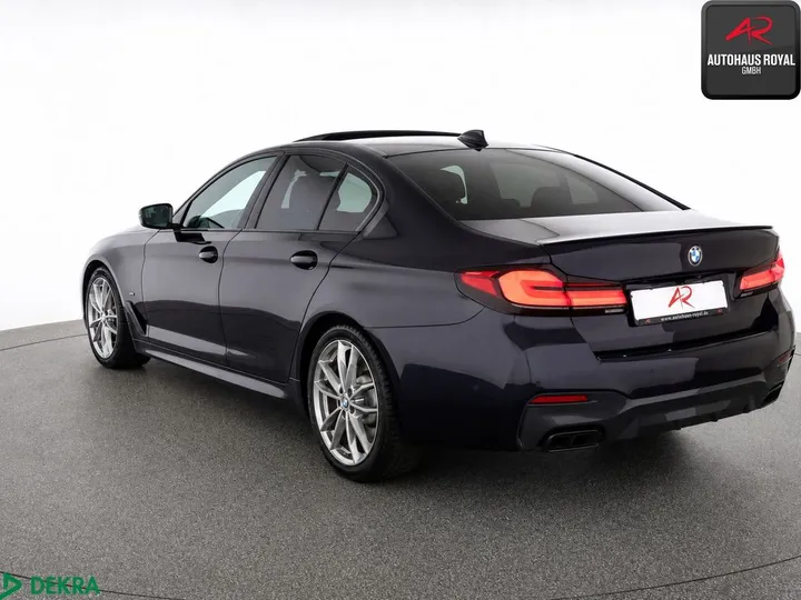 BMW M550