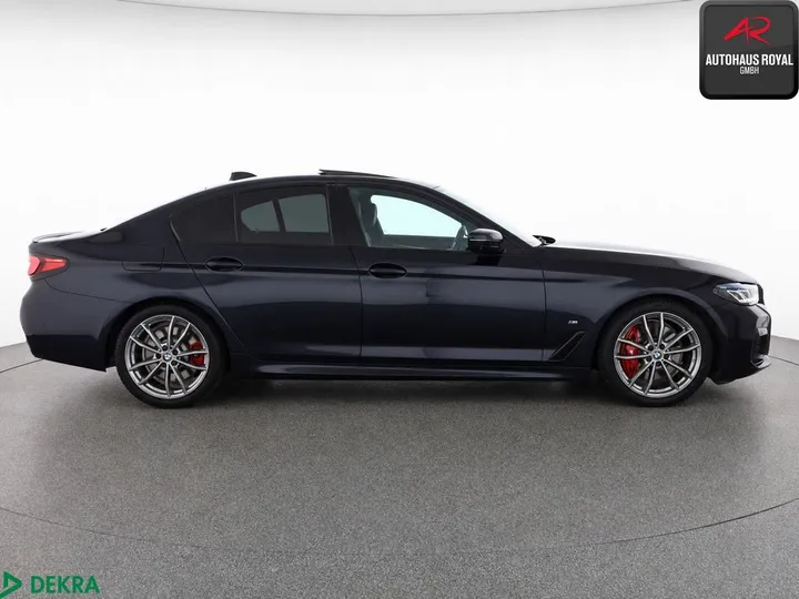 BMW M550