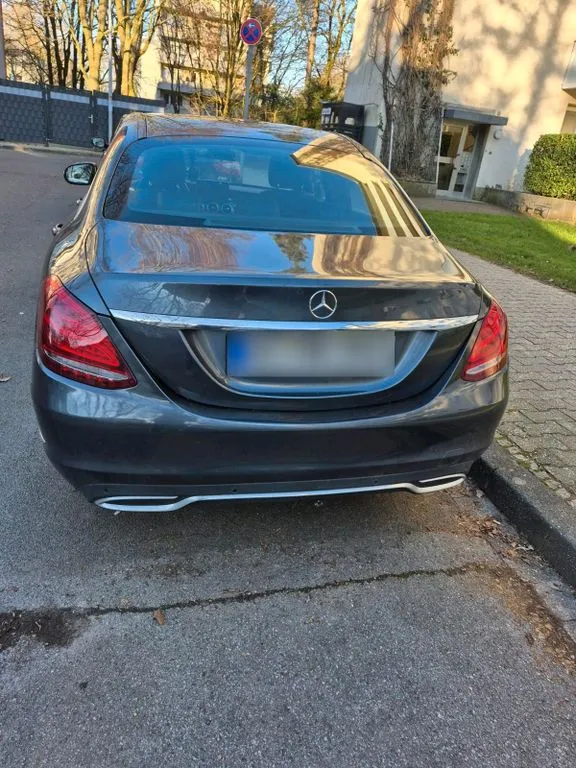 Mercedes-Benz C 180