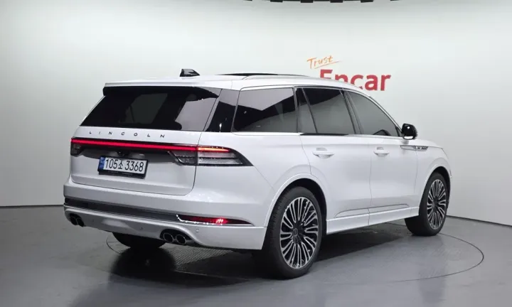 Lincoln Aviator
