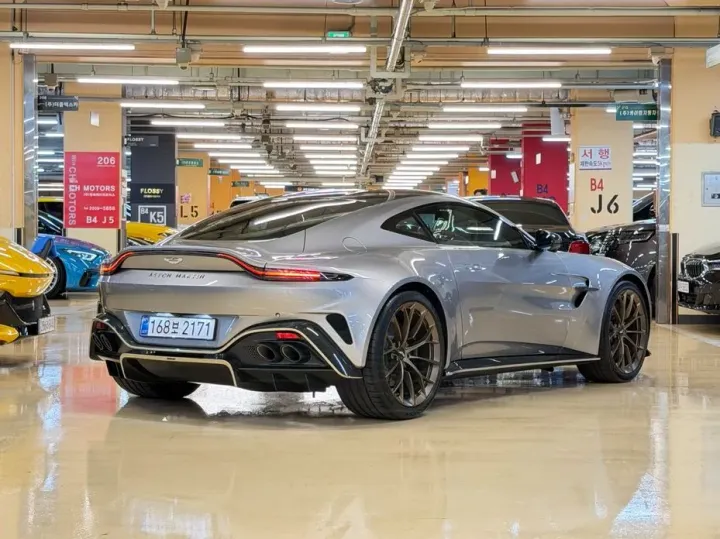 Astonmartin Vantage