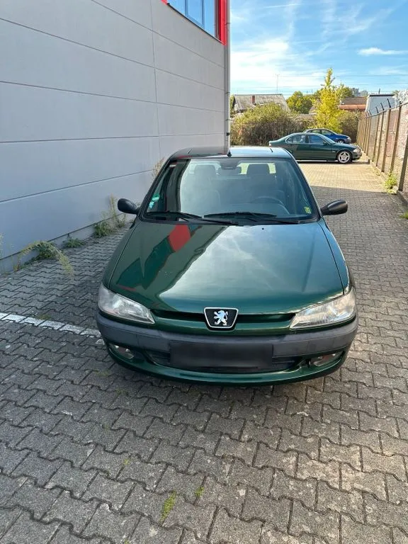 Peugeot 306