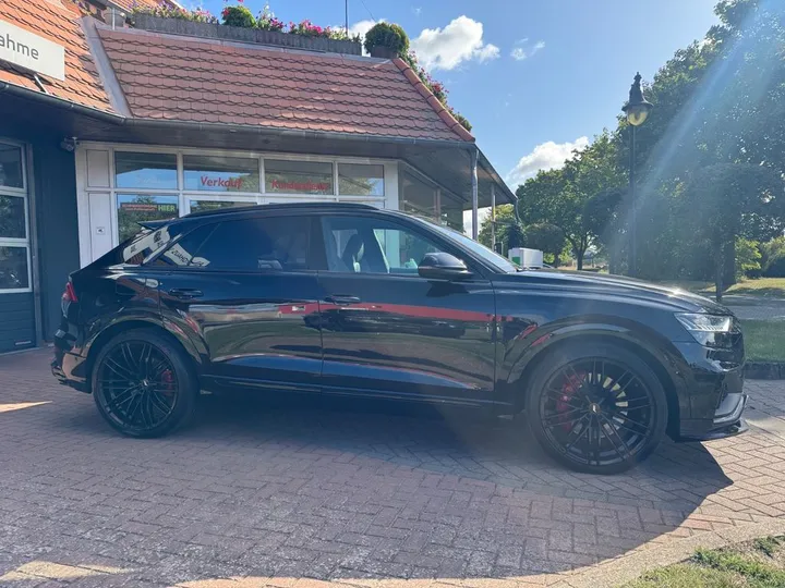 Audi SQ8