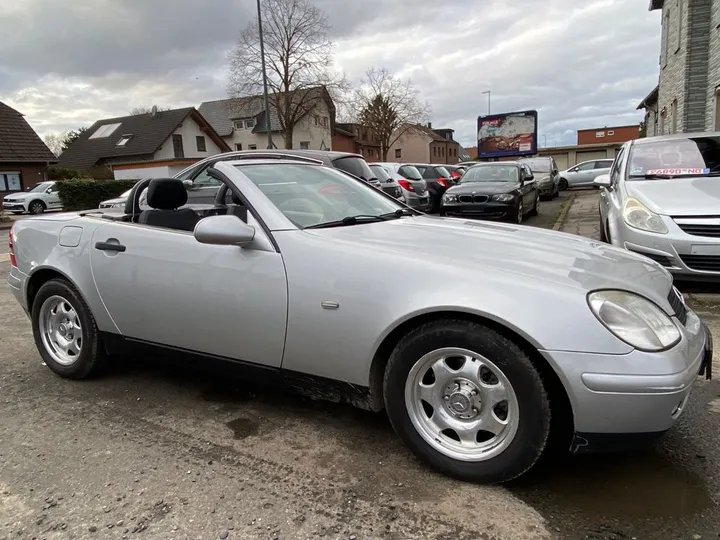 Mercedes-Benz SLK 200