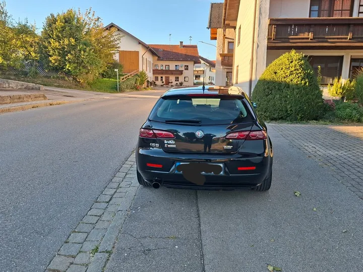 Alfa Romeo 159