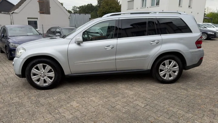 Mercedes-Benz GL 320