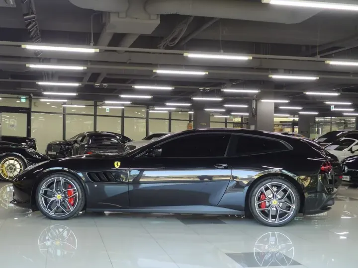 Ferrari GTC4 Lusso