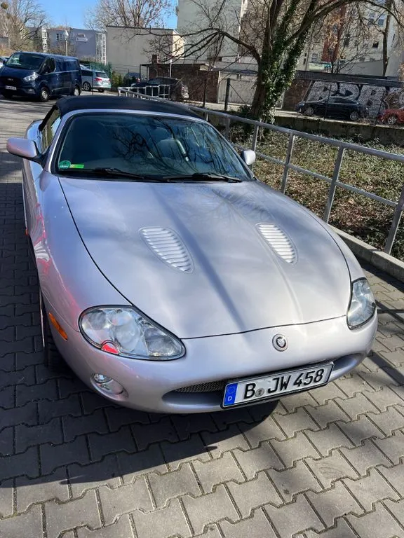 Jaguar XKR