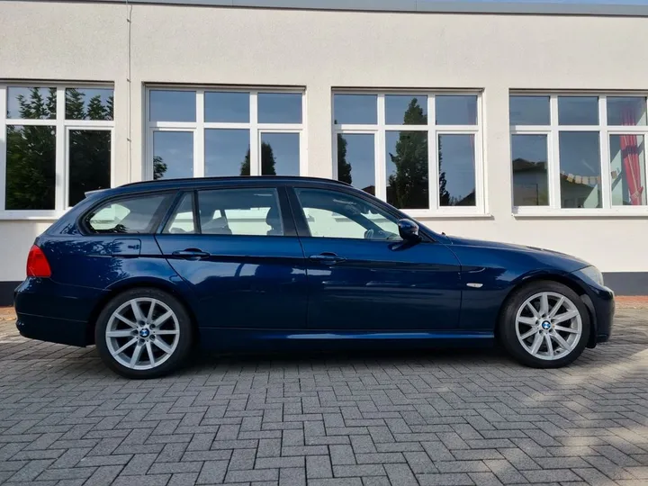 BMW 325