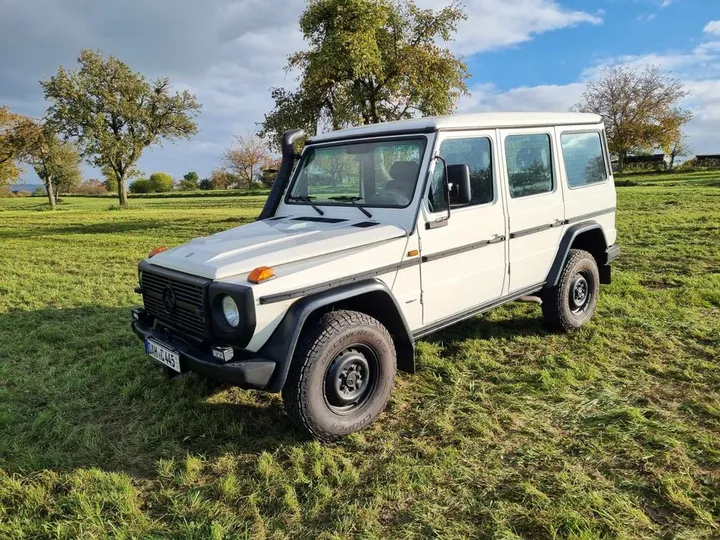 Mercedes-Benz G 300