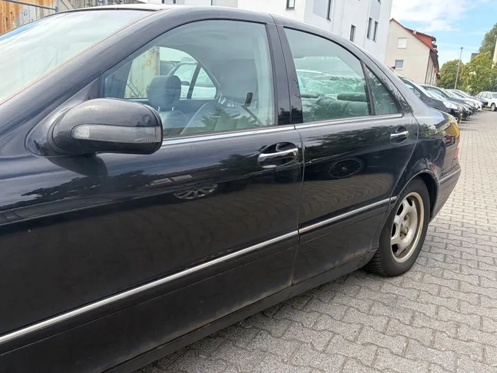 Mercedes-Benz S 320