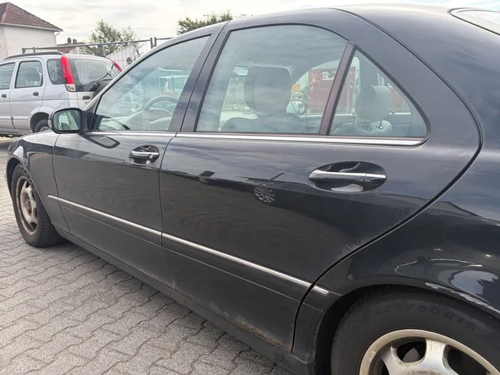 Mercedes-Benz S 320