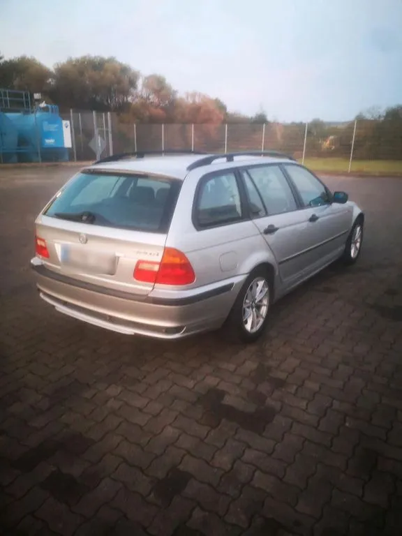 BMW 320