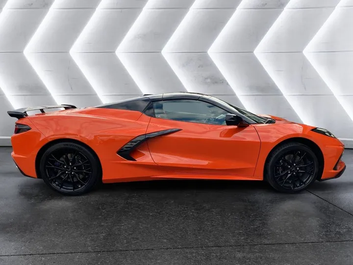 Corvette C8