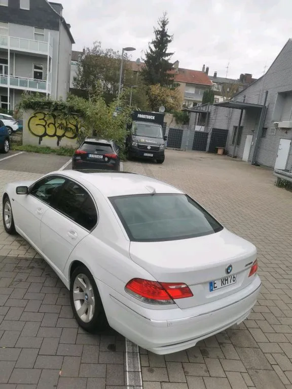 BMW 740