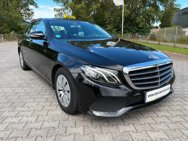 Mercedes-Benz E 200