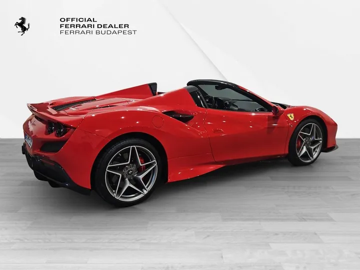 Ferrari F8