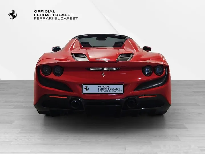 Ferrari F8