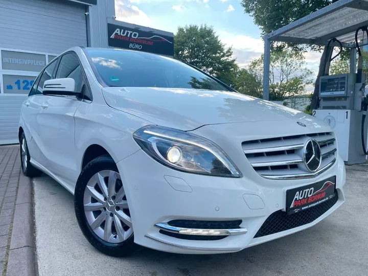Mercedes-Benz B 200